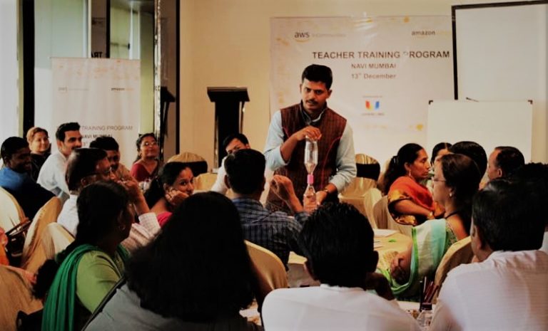 Teachers collaborating during Shiksha Samvad workshop